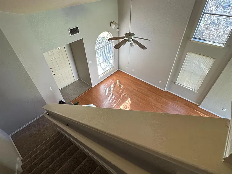 8901 Vigen Cir — Photo 14