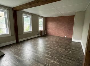 15 Springhill Ave APT 3, Bridgewater, MA 02324