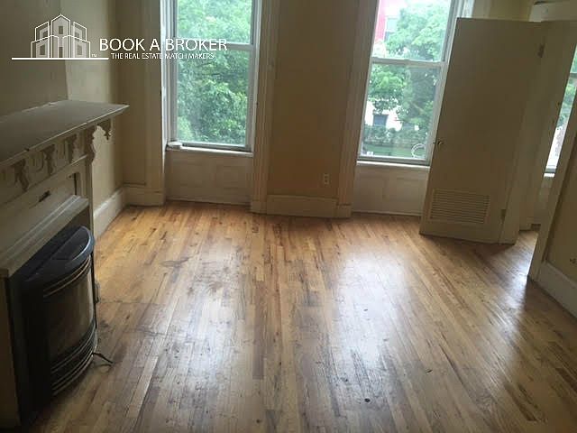 2nd image of 1327 Pacific St APT 2F