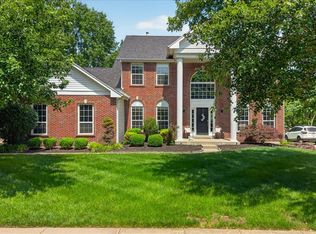 17821 Wilderness Cliff Ct, Chesterfield, MO 63005