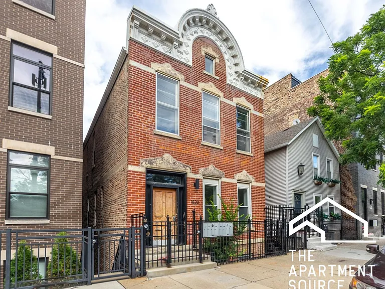 1820 S Throop St #1R — Photo 13