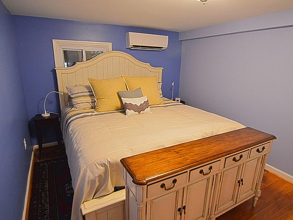 king bed