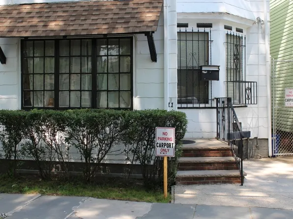 11 Elwood Pl, Newark, NJ 07104