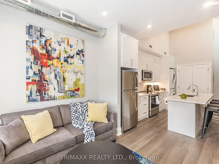 1220 King St W #A — Photo 11