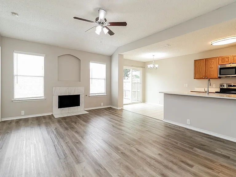 3317 Bentgate Ct — Photo 4