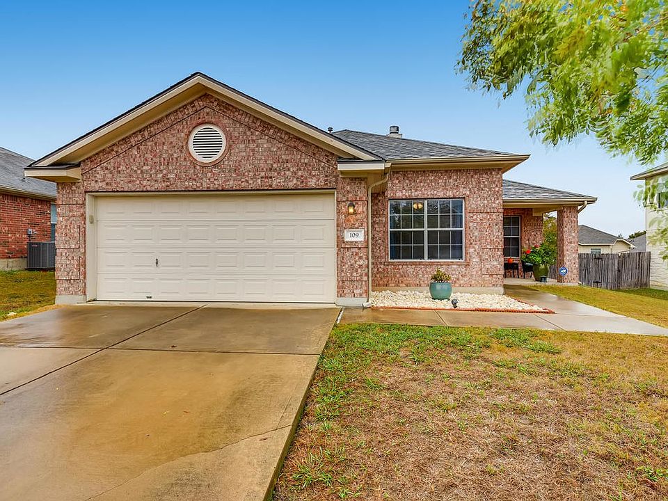 1st image of 109 Ashwood S