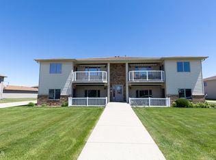 2850 Bay Shore Bnd SE UNIT 4, Mandan, ND 58554