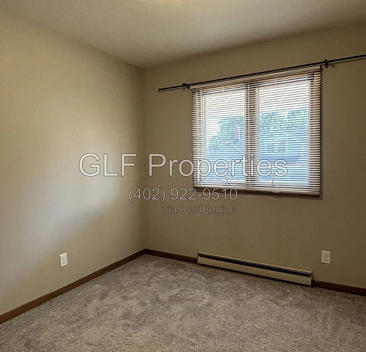 2 bed, 1.0 bath, 1008 sqft, $1,050 — Photo 4