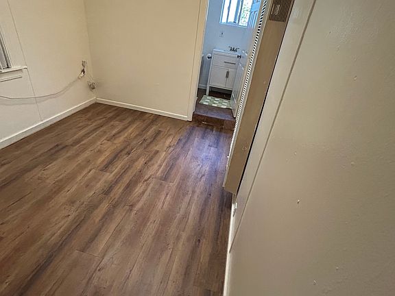 5th image of 4025 50th St #A