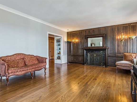 3rd image of 3750 N Lake Shore Dr APT 12E