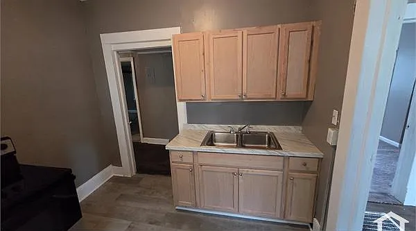 548 Colquitt St — Photo 9