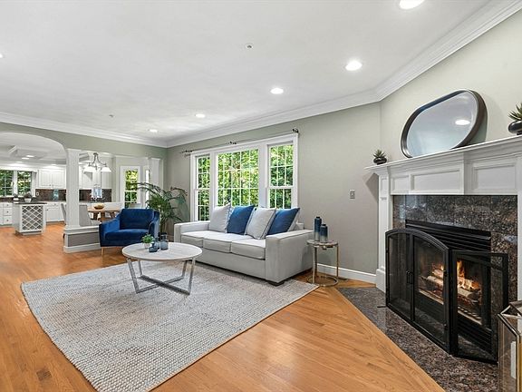 3rd image of 14 Puritan Ave