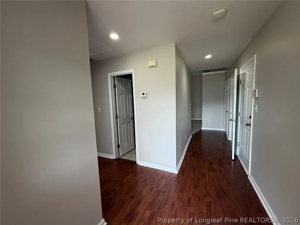 4 bed, 3.0 bath, 2200 sqft, $2,200 — Photo 2