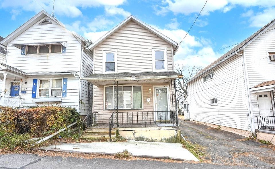 1st image of 45 Harkins Ln