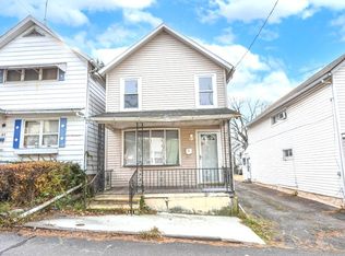 45 Harkins Ln, Wilkes Barre, PA 18702