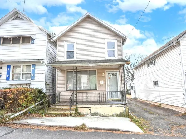 45 Harkins Ln, Wilkes Barre, PA 18702