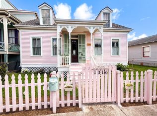 1316 Winnie St, Galveston, TX 77550