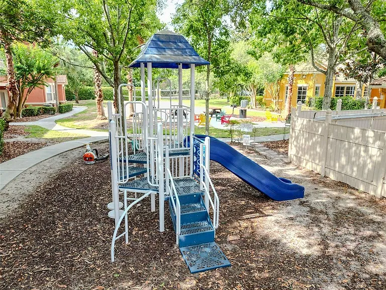 8818 Villa View Cir #204 — Photo 29