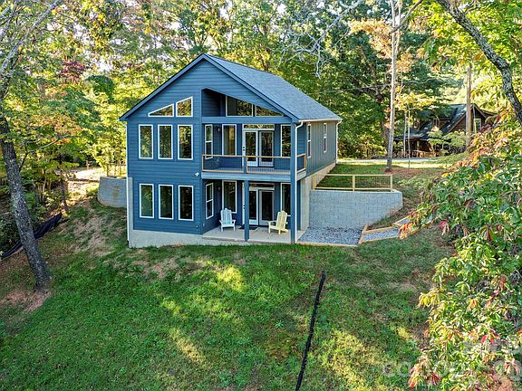 2nd image of 272 Seton Rd