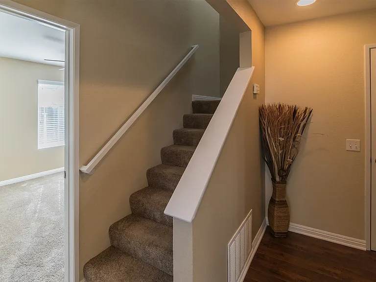 1380 E Washington Ave #49W — Photo 6