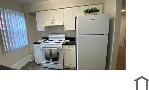 1927 E West Hwy #202 — Photo 12