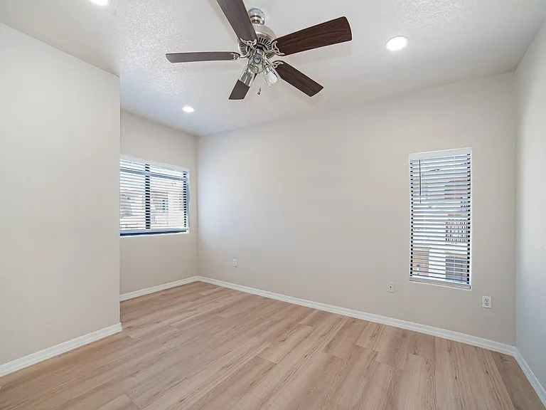3558 W 22nd Pl #A — Photo 21