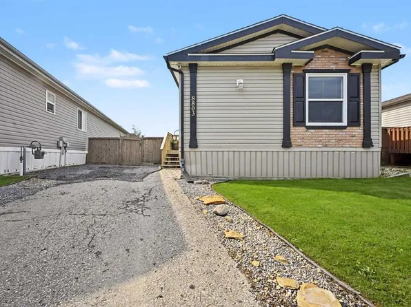 8803 N 86th Ave, Grande Prairie, AB T8X 0C5
