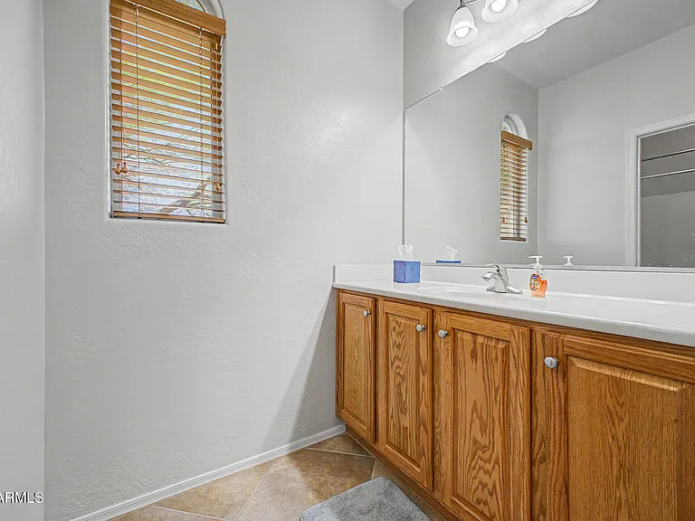 22568 W Shadow Dr — Photo 17
