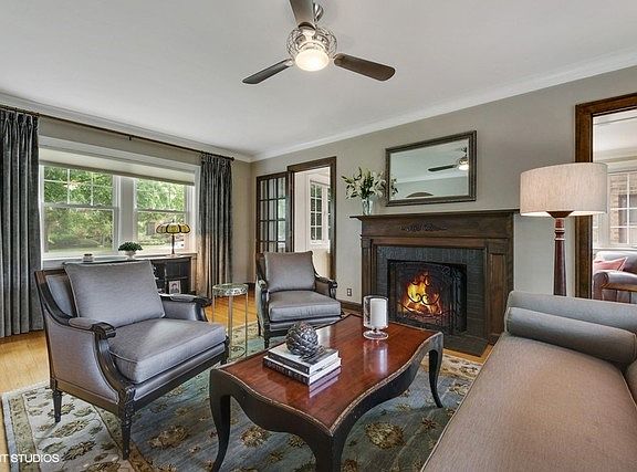 4th image of 5868 N Kolmar Ave