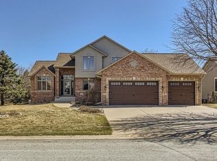 11443 Kenyon Ct NE, Blaine, MN 55449