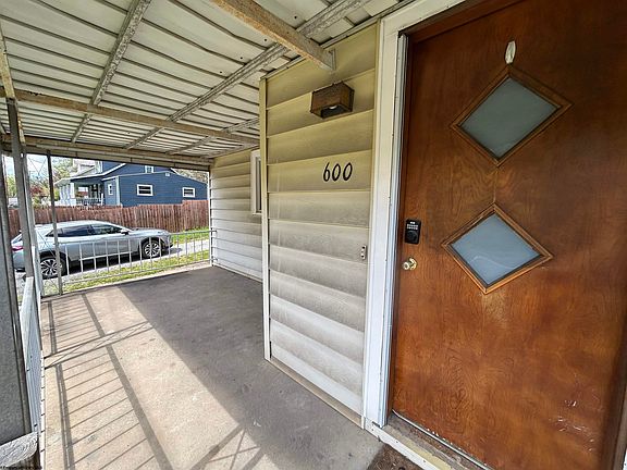 3rd image of 600 Limestone Rd