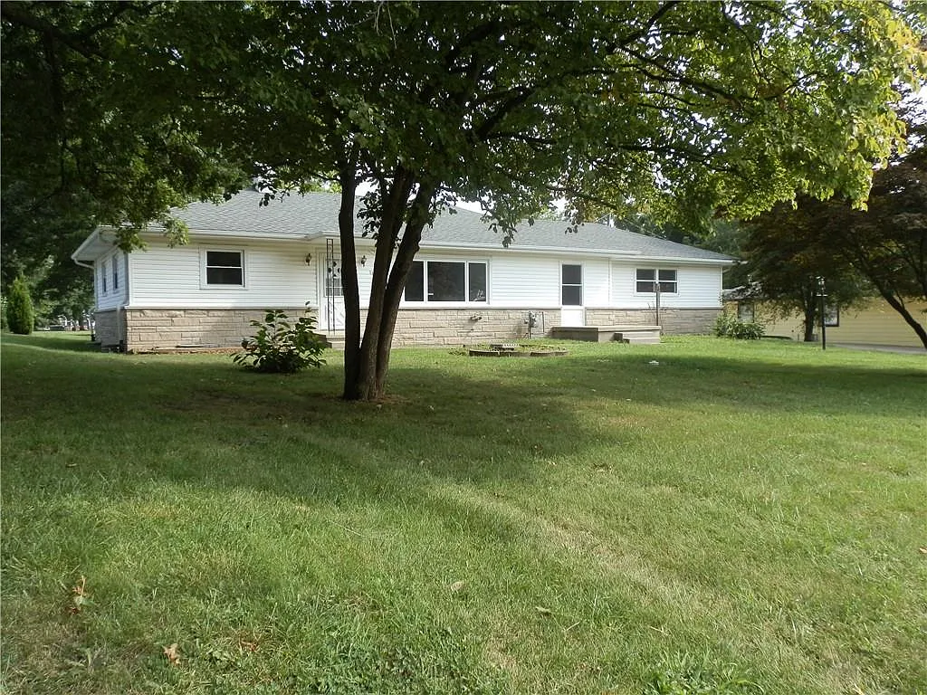 1600 E Wabash Ave photo 1
