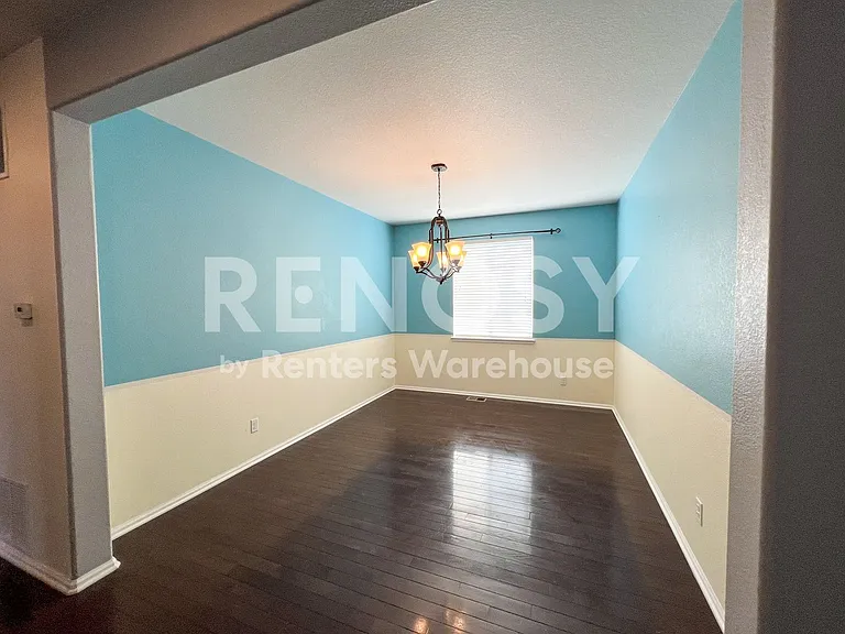 25104 E Pinewood Pl — Photo 4
