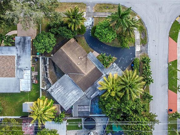 2nd image of 4541 NW 178th St