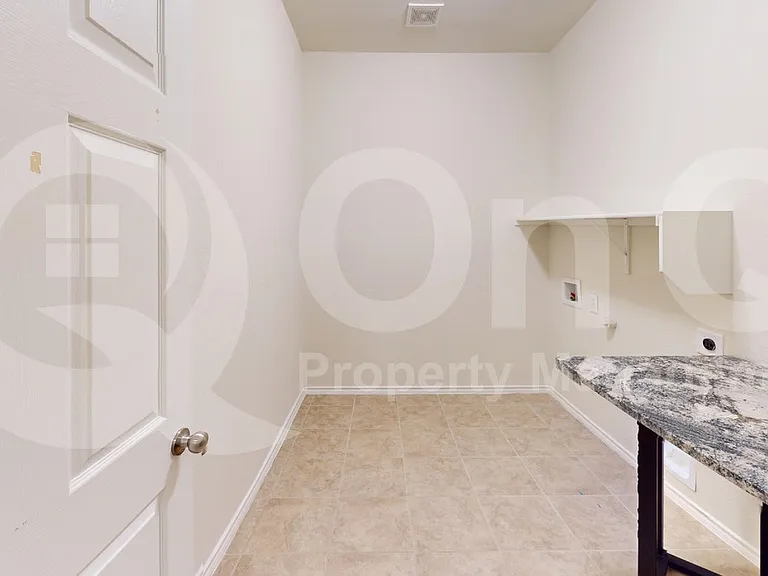 2213 Heaton St — Photo 20