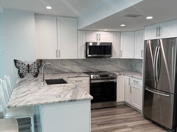 Kitchen side view