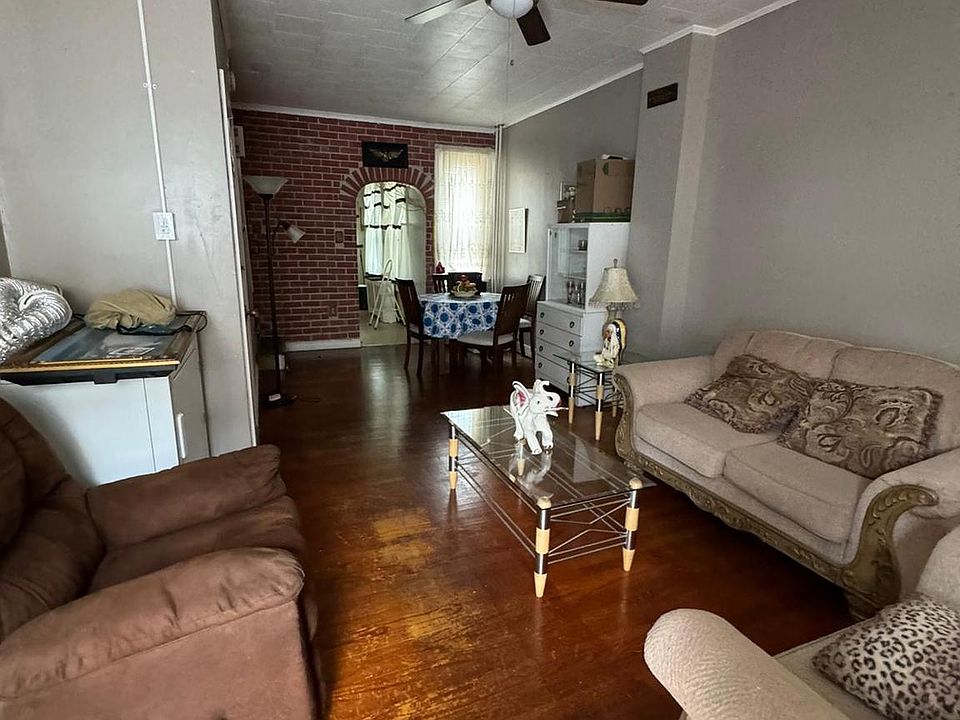 2nd image of 328 Miller St