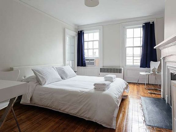3rd image of 394 Bleecker St #2