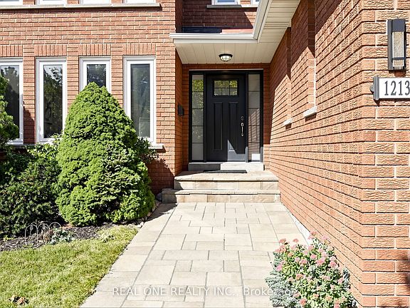 3rd image of 1213 Rosethorne Rd