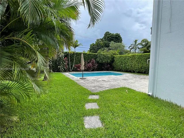 10672 SW 77th Ave — Photo 10
