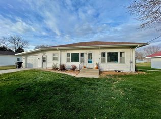 918 Harrison St, Ansley, NE 68814