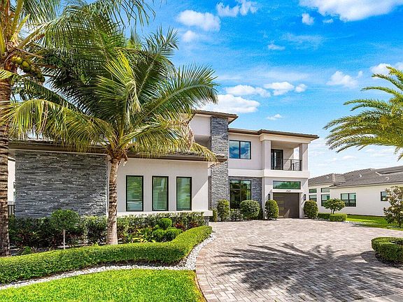 4th image of 9625 Vescovato Way