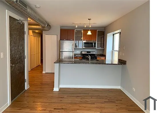7508 N Damen Ave #1 — Photo 4