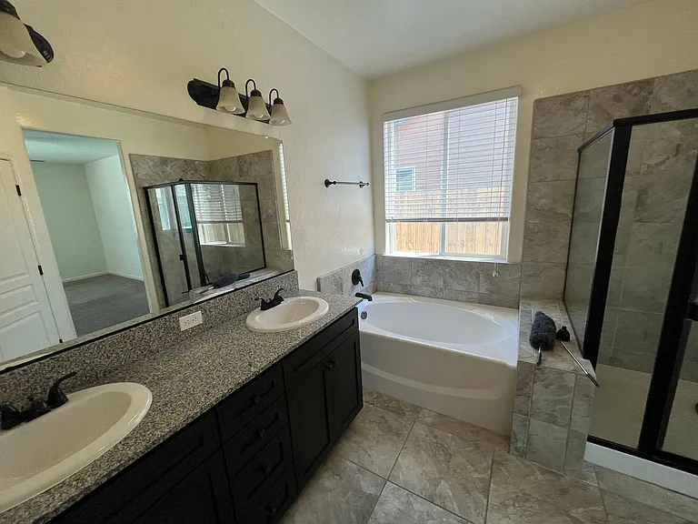 2843 S Michael St — Photo 11