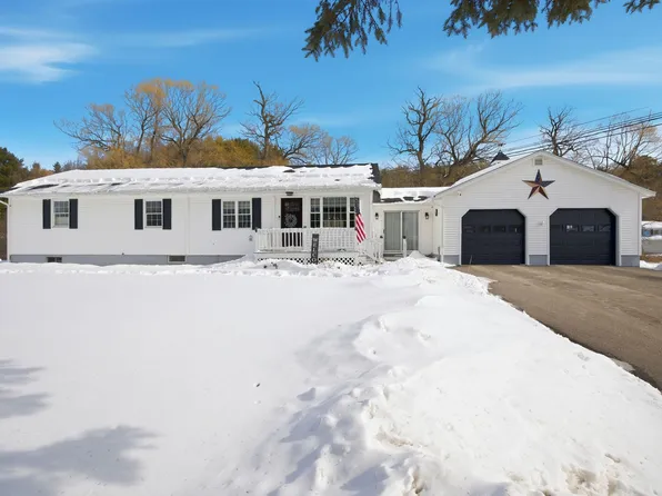 19 Coach Road, Gilford, NH 03249