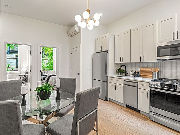5th image of 2303 Delancey Pl #2F