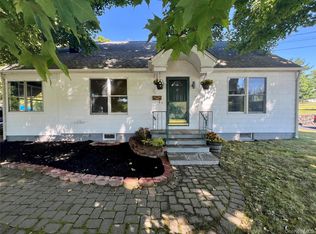 15 Scanlon Ave, Florida, NY 10921