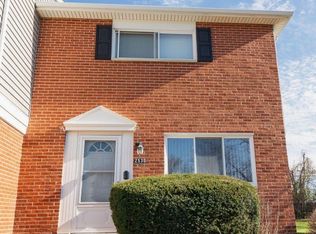 2530 Patrick Henry St, Auburn Hills, MI 48326
