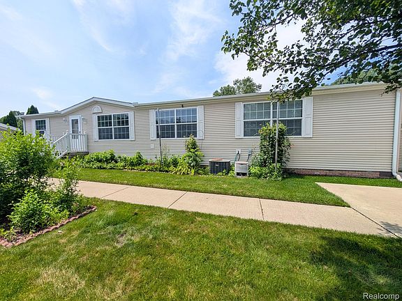 2nd image of 11766 Village Pines Ct