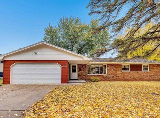 1268 Ponderosa Ave, Green Bay, WI 54313